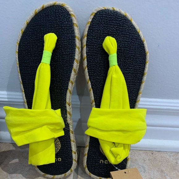 Nalho Sandals - Picture 2 of 6